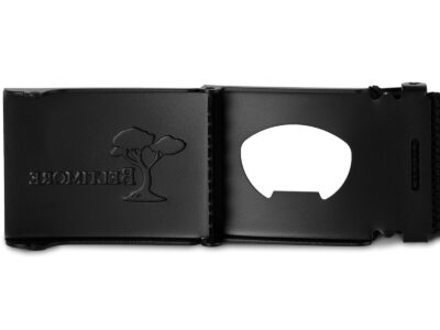 Materiałowy pasek męski do spodni w kolorze czarnym z czarną, metalową klamrą 130 cm - obrazek 3