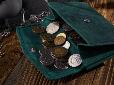 Średniej wielkości zielony portfel damski z surowej skóry naturalnej w stylu vintage Paolo Peruzzi - obrazek 7