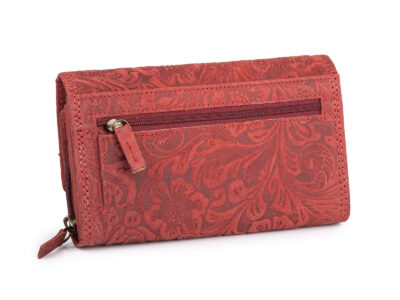 Poziomy portfel damski czerwony z zamszowej skóry naturalnej z tłoczeniem w kwiaty - obrazek 4