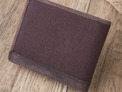 Wygodny, brązowy portfel męski Paolo Peruzzi z mocnego materiału i skóry naturalnej - obrazek 3