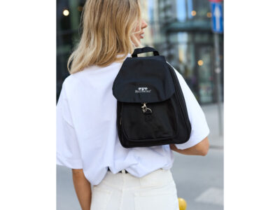 4ff3db639205e66df28b80c9b5e62e43