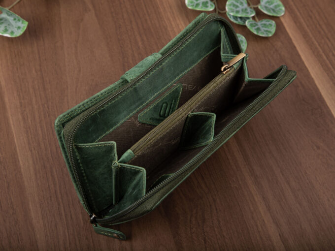 ffeaa35e541692cf96974cf298edabfb