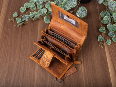 e8a27ca30abbdeb3d1c1bf299e5d7eb1