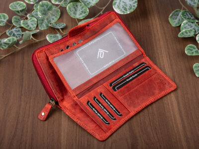 637b10c8351e4631d6b5f9cec9851a1d