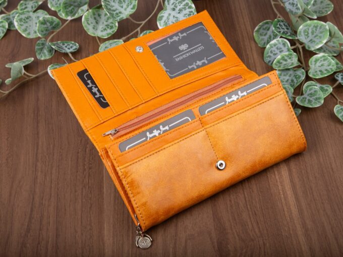 c7687d9b3b029485cf8cbbd0b5005be9