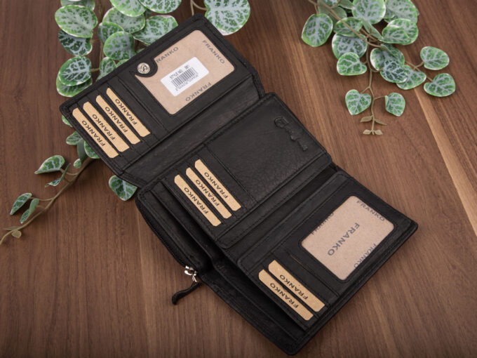 8926f0132ced752b5f02a67ef6830e9d