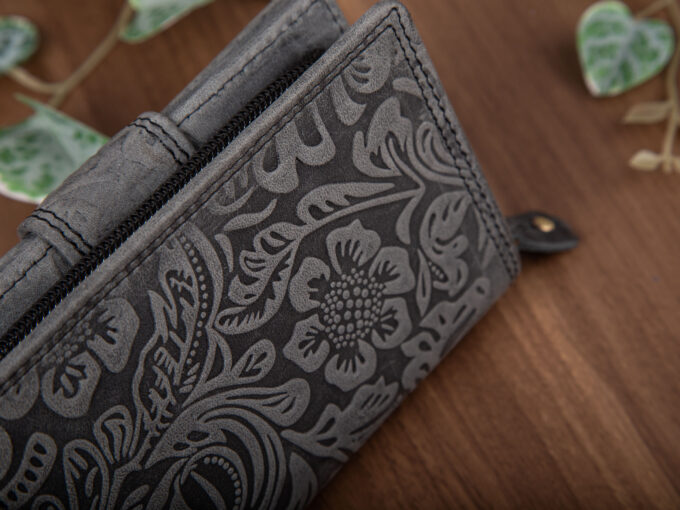 9d957e19428a6e4318a1478c36083e2b