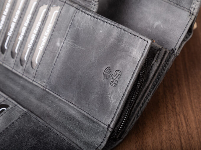 7953d53925669320a673495311943af2