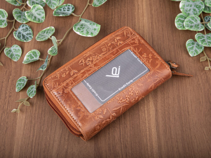 1ab9514be396e6bbde78bf24beed81f0