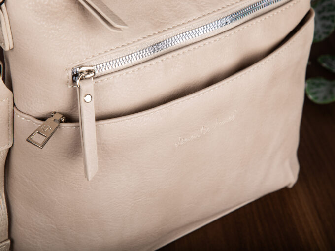 9d63c25272f0259fd0eb945dd007f4e8