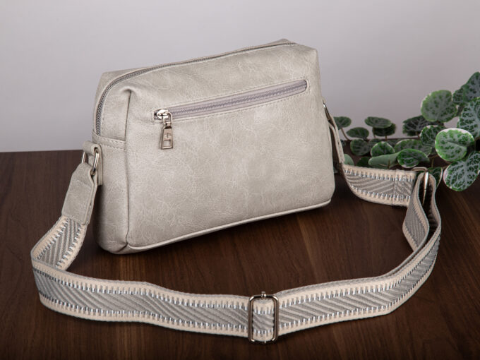 6b884d598baa84ec5bd06cf8852e0c44