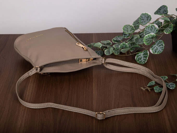 70e46cd606ed833d8c0e33f869f52784