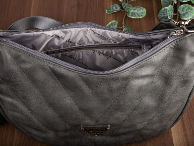 e8da63501f88fc6f15789d65f7adec24