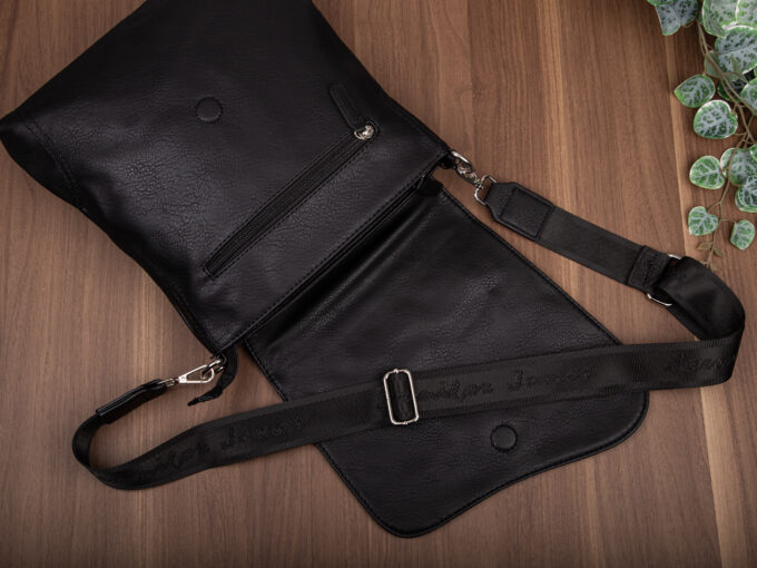 5e92cd32a5c3326bba9053cca965413d