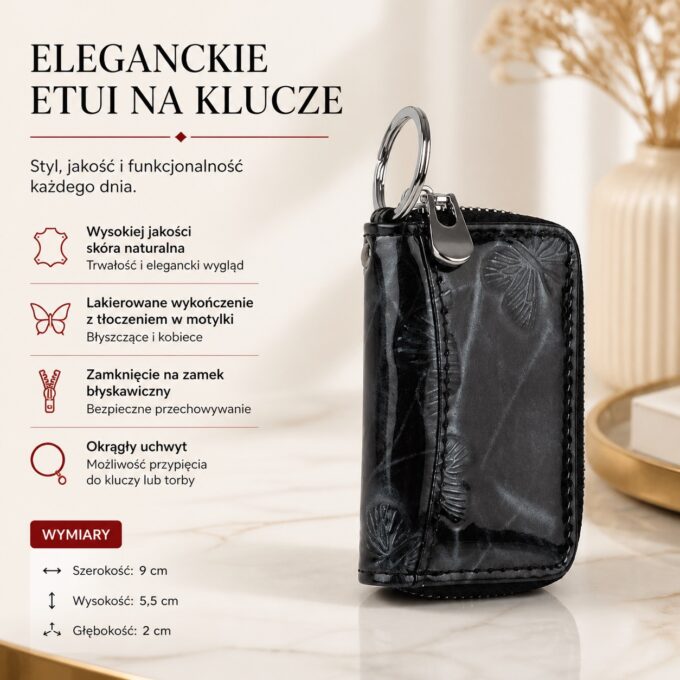Czarne lakierowane etui na klucze z tłoczeniem motylków, widok z przodu z uchwytem